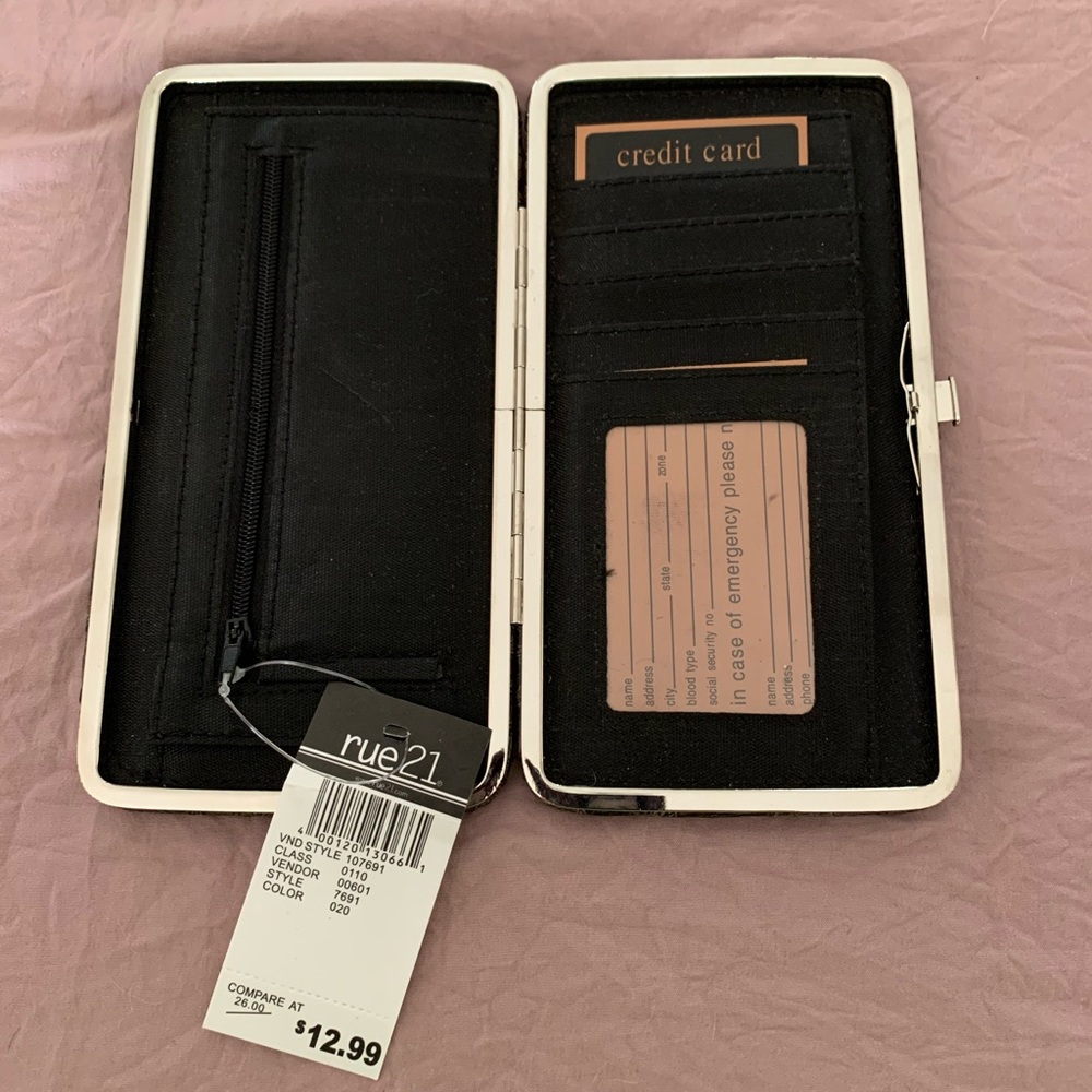 Clutch wallet - Picture 5 of 6